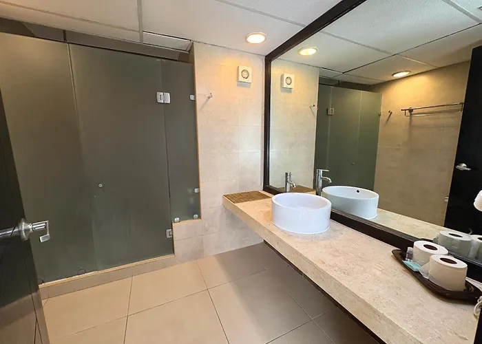 Departamento En Aldea Thai Con Terraza, Vista Al Mar Y Alberca Privada, 8 Personas Apartamento *