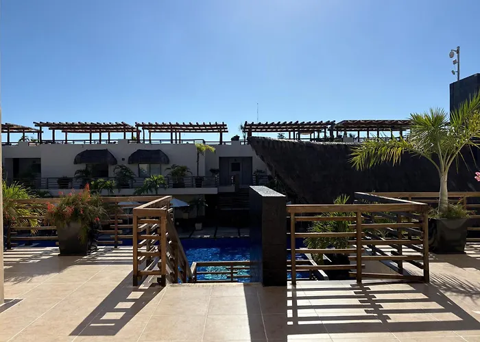 Departamento En Aldea Thai Con Terraza, Vista Al Mar Y Alberca Privada, 8 Personas